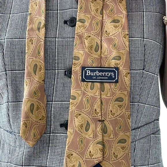 Vintage Burberry London Yellow Green Paisley Geometric 100% Silk Preppy Tie - Picture 3 of 4